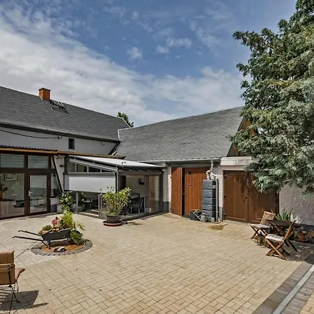 Dreiseitenhof In Ruhiger Lage Haus Gottfriede Holiday home