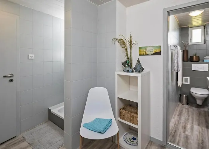 Dreiseitenhof In Ruhiger Lage Haus Gottfriede Neukirch (Bautzen)