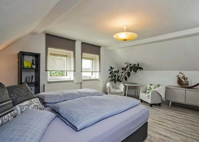 Dreiseitenhof In Ruhiger Lage Haus Gottfriede Holiday home Neukirch (Bautzen)