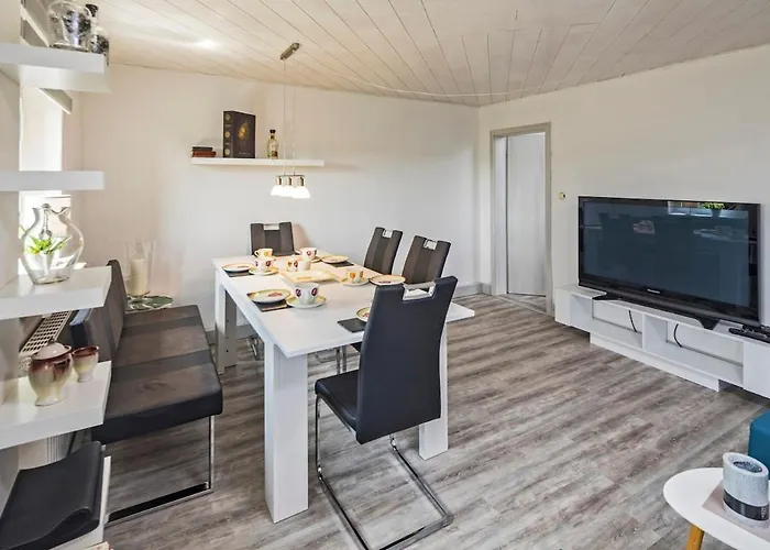 Dreiseitenhof In Ruhiger Lage Haus Gottfriede Neukirch (Bautzen)