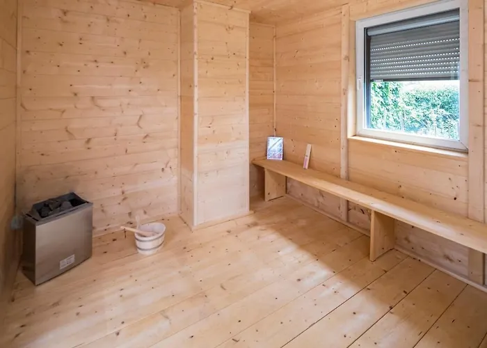 Holiday home Dreiseitenhof In Ruhiger Lage Haus Gottfriede