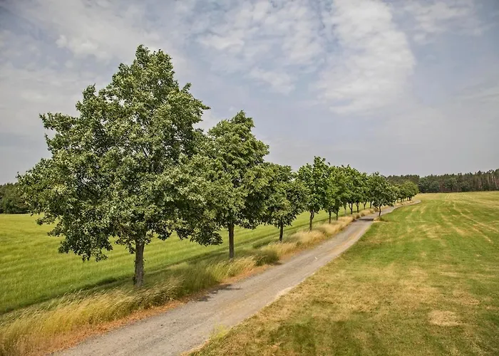 Dreiseitenhof In Ruhiger Lage Haus Gottfriede Holiday home Neukirch (Bautzen)